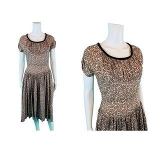 Vintage 40s Dress Women's Small Brown Leaf Gathered Bust Fit & Flare